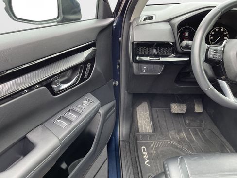 Used 2025 Honda CR-V EX-L image 2