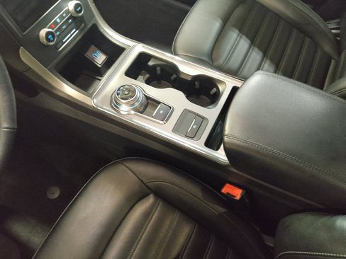 Used 2021 Ford Edge SEL w/ Convenience Package FWD image 26