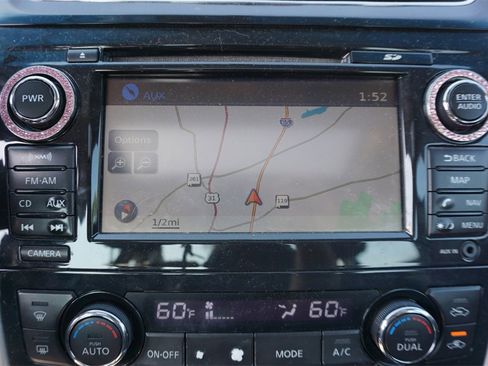 Used 2013 Nissan Altima 3.5 SL w/ Technology Pkg image 9