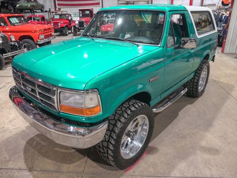 Used 1995 Ford Bronco XLT image 15