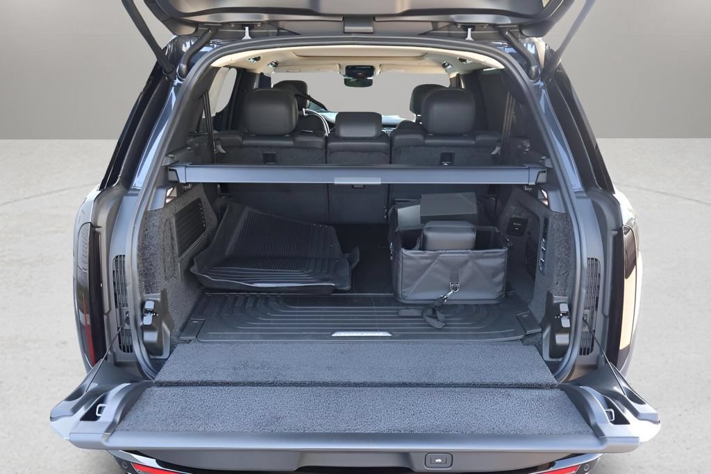 New 2026 Land Rover Range Rover Long Wheelbase SE AWD/4WD image 16