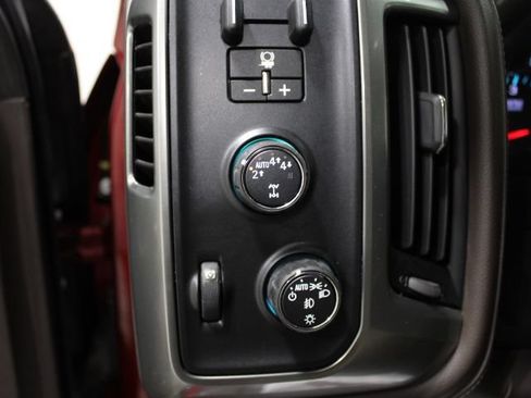 Used 2018 Chevrolet Silverado 1500 LTZ w/ Sport Package AWD/4WD image 42