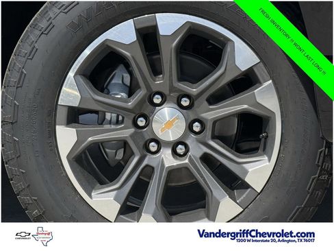 New 2026 Chevrolet Silverado 1500 High Country w/ Technology Package AWD/4WD image 9