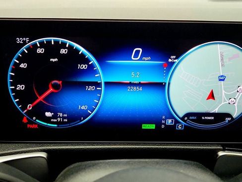 Used 2023 Mercedes-Benz EQB 350 4MATIC SUV w/ Exclusive Package image 13