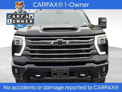 Used 2024 Chevrolet Silverado 2500 High Country w/ Midnight Edition AWD/4WD image 2