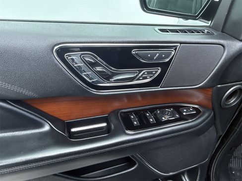 Used 2021 Lincoln Navigator L Reserve image 16