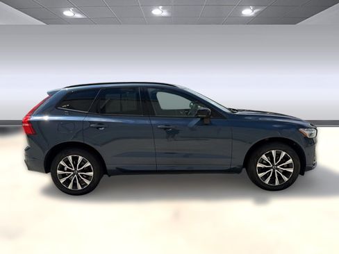 Used 2024 Volvo XC60 B5 Plus w/ Protection Package Premier AWD/4WD image 8