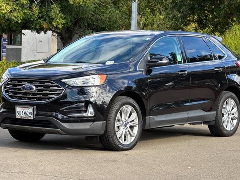 Used 2022 Ford Edge Titanium AWD/4WD image 8