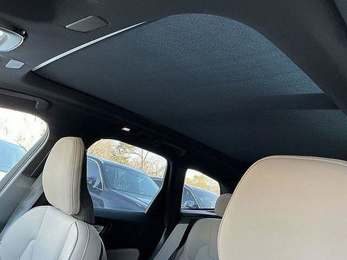 New 2026 Volvo XC60 B5 Plus w/ Climate Package AWD/4WD image 16