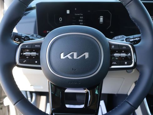 New 2026 Kia Carnival SX FWD image 23