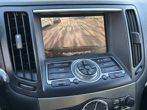 Used 2015 INFINITI Q40 w/ Moonroof Package RWD image 22