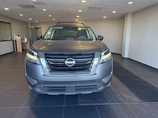 Used 2024 Nissan Pathfinder SV video 2