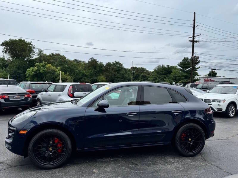 Used 2017 Porsche Macan GTS AWD/4WD image 3
