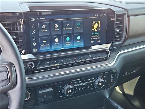 Used 2024 Chevrolet Silverado 1500 High Country w/ Technology Package AWD/4WD image 13