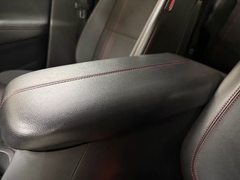 Used 2022 Chevrolet Equinox RS FWD image 40