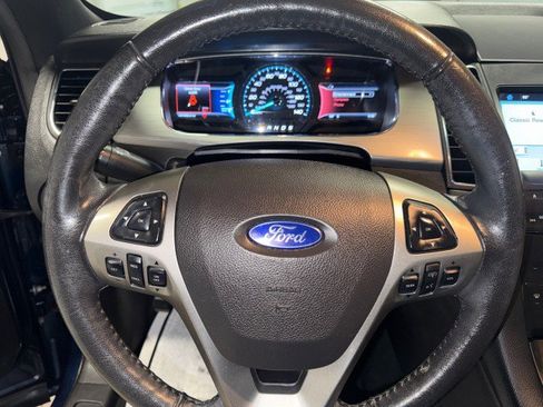 Used 2016 Ford Taurus SEL w/ Equipment Group 201A image 17