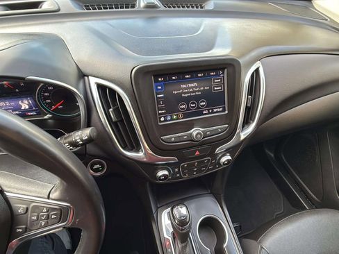 Used 2021 Chevrolet Equinox LT image 28