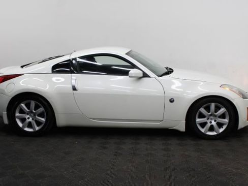 Used 2004 Nissan 350Z Enthusiast w/ Aerodynamics Pkg image 4