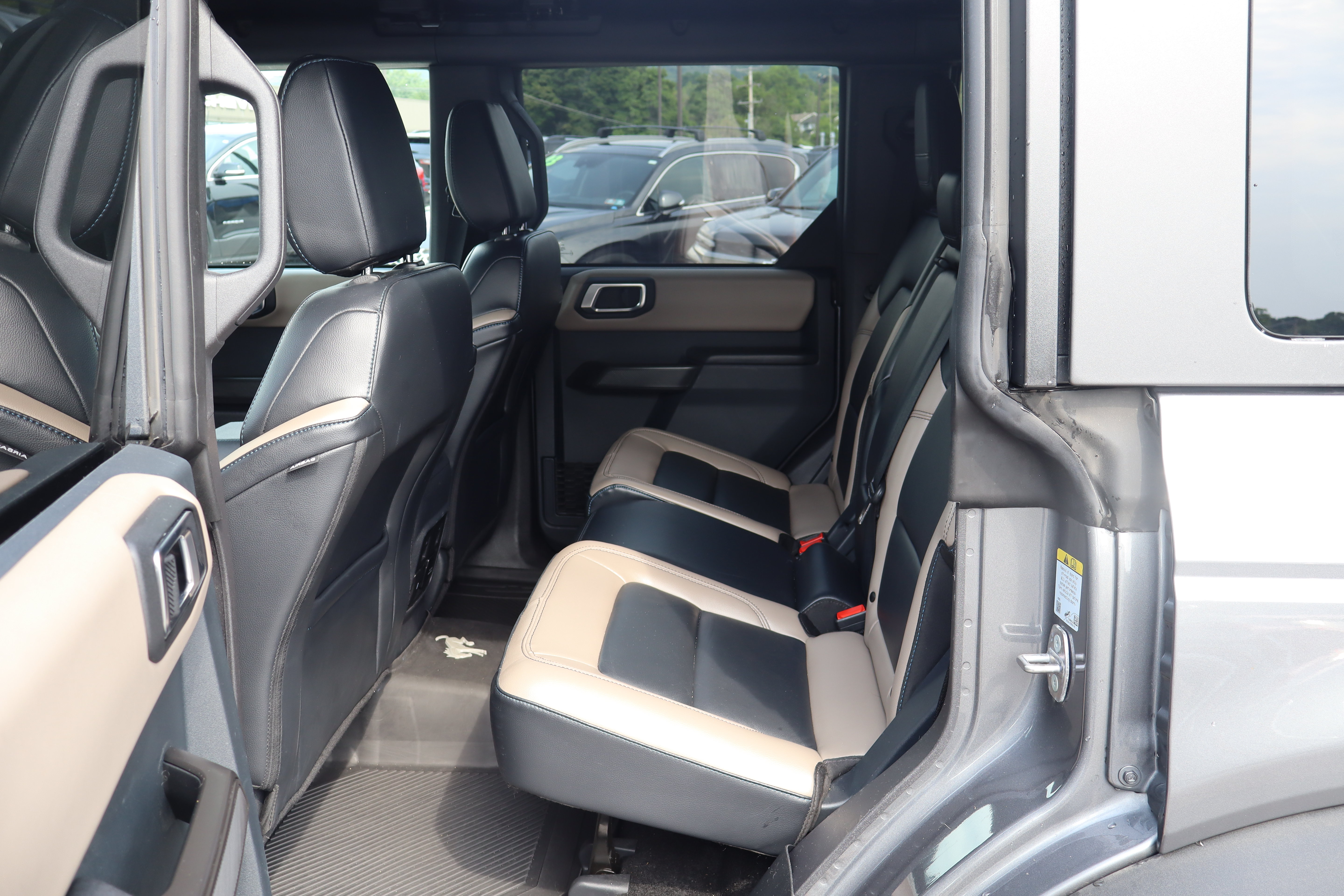 Used 2024 Ford Bronco Wildtrak AWD/4WD image 14