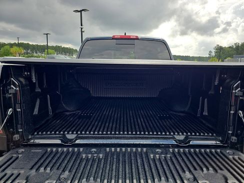Used 2026 Nissan Frontier SV w/ Tow Package RWD image 14
