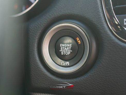 Used 2020 Dodge Durango R/T w/ Technology Group image 32