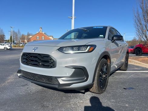 Certified 2023 Honda HR-V Sport image 2