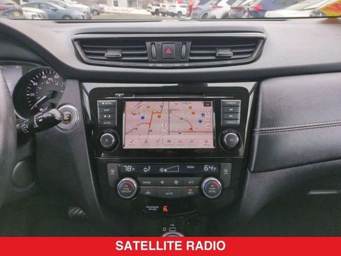 Used 2019 Nissan Rogue SL w/ Premium Package image 35