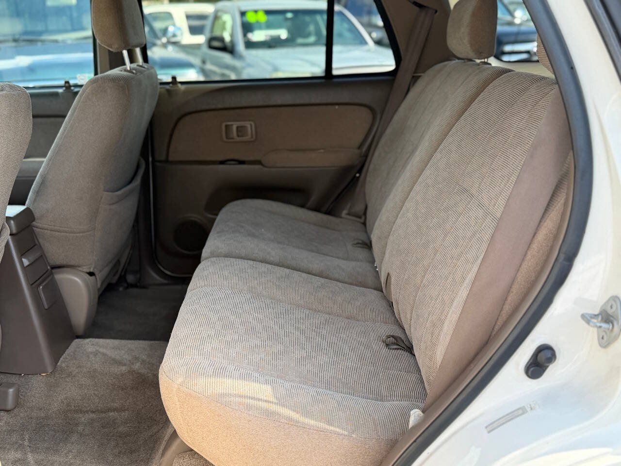 Used 2000 Toyota 4Runner 2WD w/ Upgrade Value Pkg 1 image 17