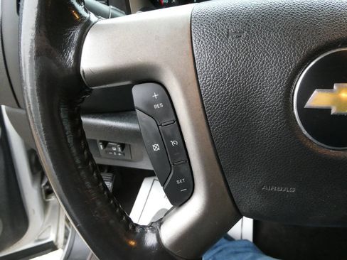 Used 2011 Chevrolet Silverado 2500 LT w/ Interior Plus Package AWD/4WD image 12