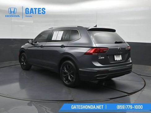 Used 2024 Volkswagen Tiguan SE FWD image 8