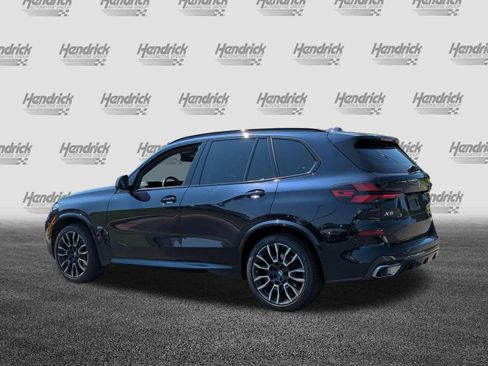 Used 2024 BMW X5 sDrive40i w/ M Sport Package RWD image 8