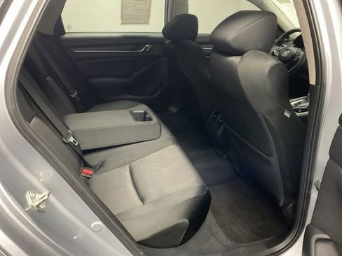 Used 2020 Honda Accord EX image 28