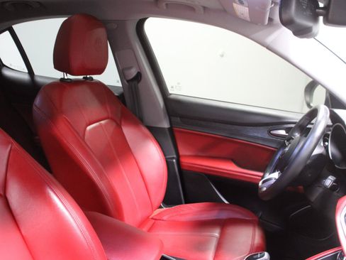 Used 2021 Alfa Romeo Stelvio Sprint w/ Sun & Sound Package AWD/4WD image 30