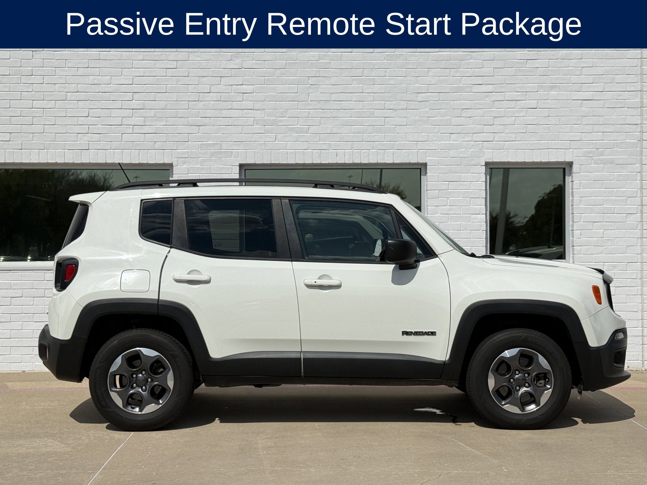 Used 2017 Jeep Renegade Sport w/ Power & Air Group AWD/4WD image 3