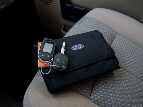 Used 2016 Ford F250 XLT w/ XLT Premium Package image 55