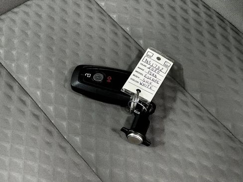 Used 2020 Ford Escape SE Sport AWD/4WD image 38