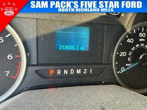 Used 2016 Ford F150 XLT RWD image 8