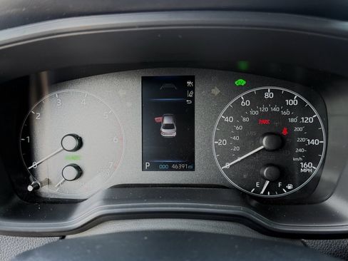 Certified 2024 Toyota Corolla SE FWD image 18
