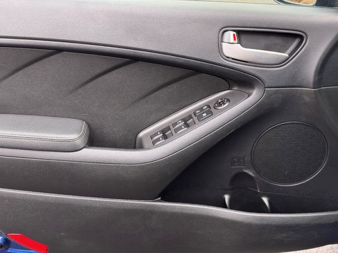 Used 2018 Kia Forte LX w/ LX Popular Package image 14