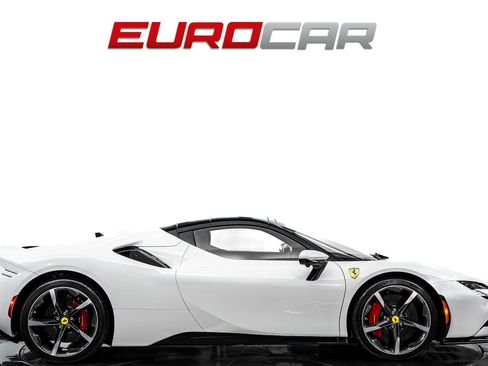 Used 2024 Ferrari SF90 Spider AWD/4WD image 7