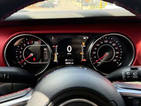 Used 2021 Jeep Wrangler Unlimited Rubicon AWD/4WD image 20
