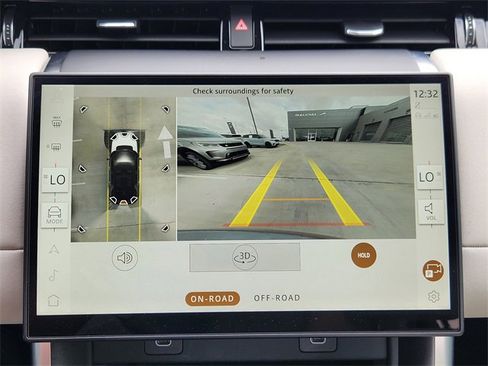 Used 2025 Land Rover Discovery Sport S image 17