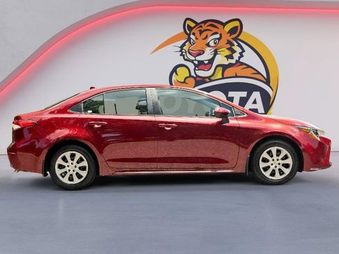 Certified 2026 Toyota Corolla LE FWD image 4