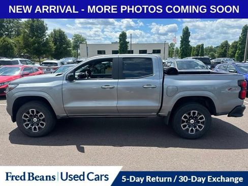 Used 2023 Chevrolet Colorado Z71 w/ Z71 Convenience Package 2 AWD/4WD image 6