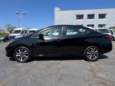Used 2024 Nissan Versa SV FWD image 7