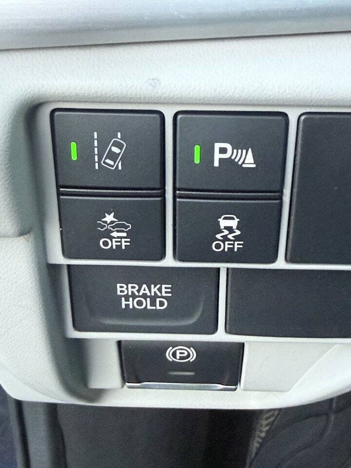 Used 2020 Acura RDX w/ Technology Package AWD/4WD image 33