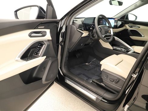 New 2025 Audi Q5 Premium Plus image 14