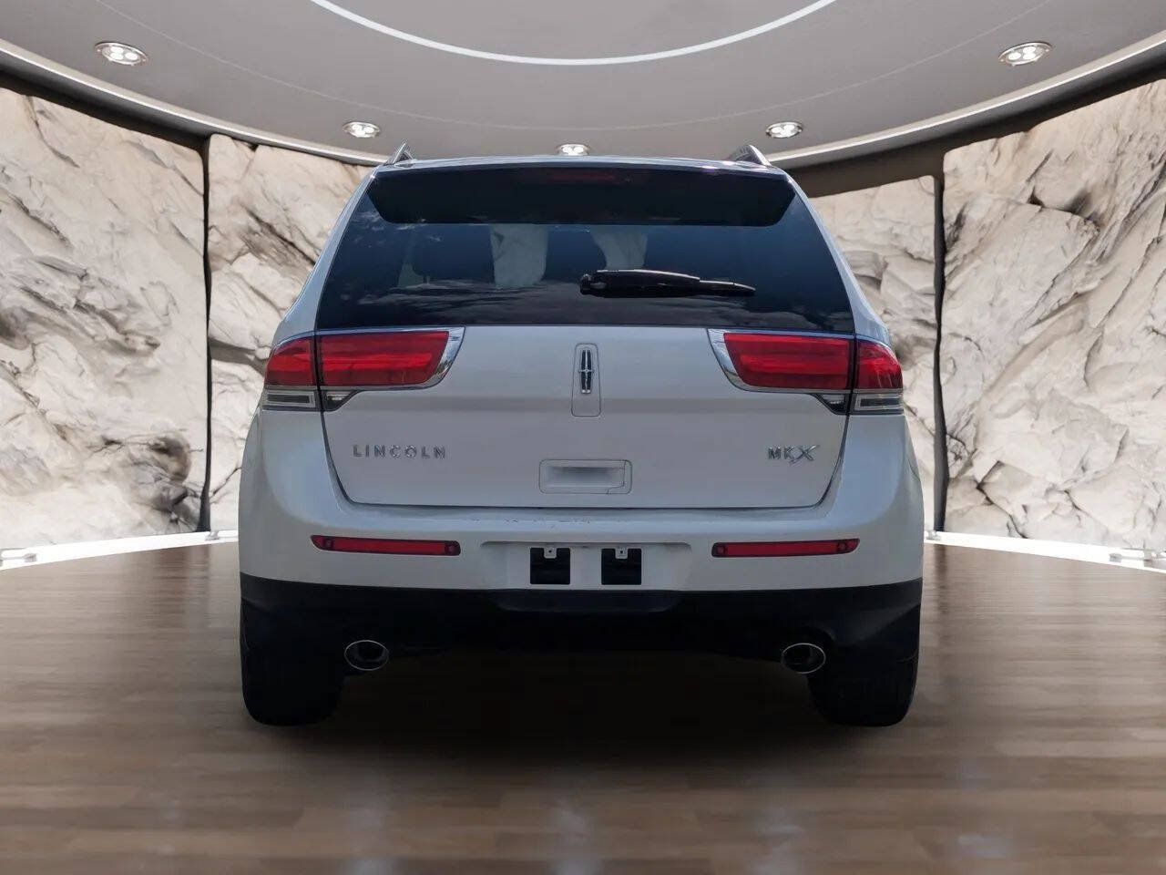 Used 2011 Lincoln MKX 2WD w/ Wood Pkg image 7