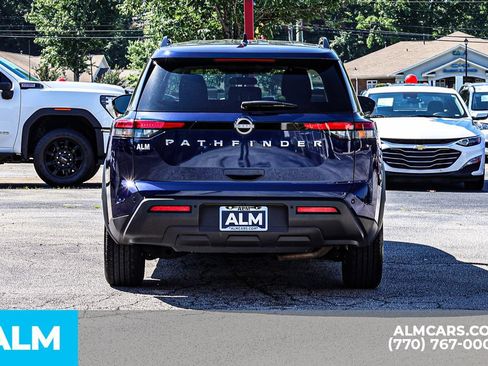 Used 2025 Nissan Pathfinder SV FWD image 12