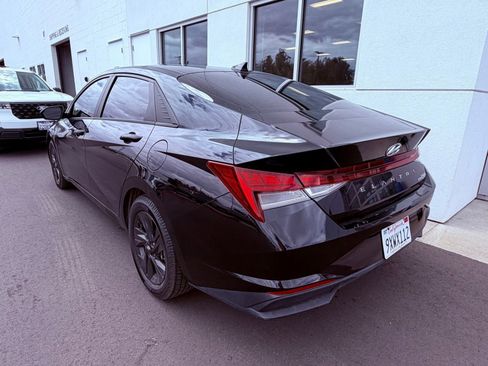 Used 2023 Hyundai Elantra Blue FWD image 6